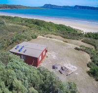 Cloudy Bay Cabin - Darwin Holiday