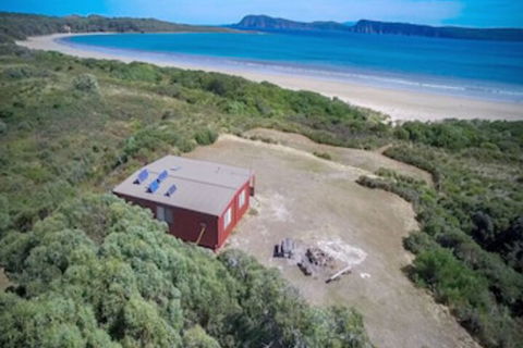 Cloudy Bay Cabin - Darwin Holiday 0