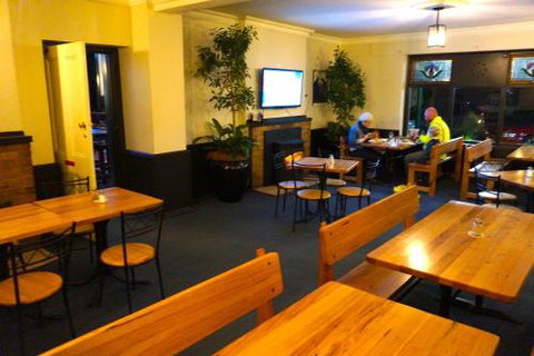 Royal Hotel Cooma - Darwin Holiday 2