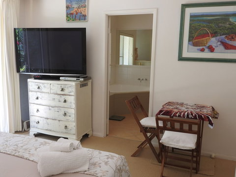 Howies Place Noosa - Darwin Holiday 6