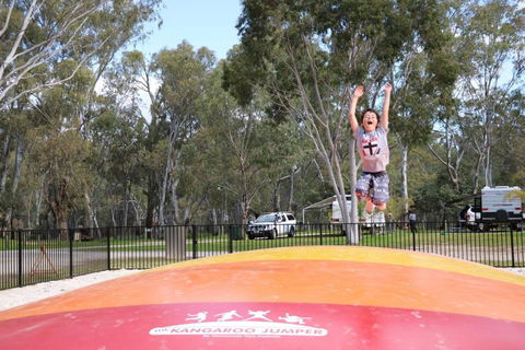 Deniliquin Riverside Caravan Park - Darwin Holiday 5