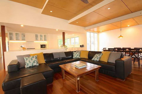 A PERFECT STAY - Cavvanbah Seaside Cottage - Darwin Holiday 1