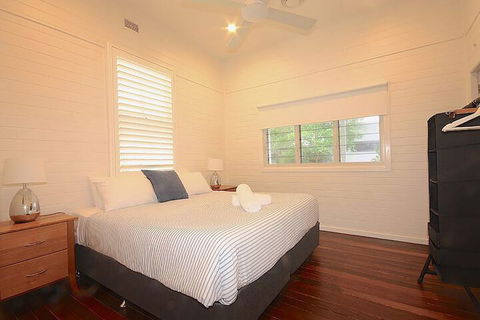 A PERFECT STAY - Cavvanbah Seaside Cottage - Darwin Holiday 6