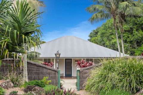 A PERFECT STAY - Cavvanbah Seaside Cottage - Darwin Holiday 0
