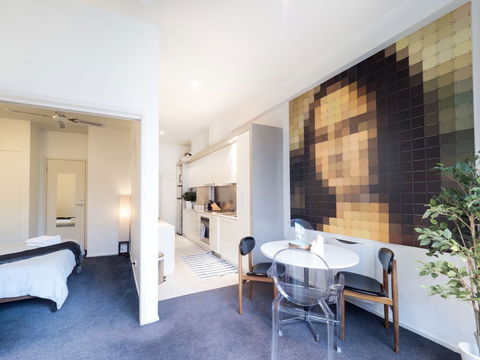 LittleStay Collection Capitol - Darwin Holiday 3