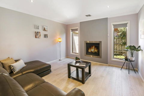 Luxury Coastal Escape - Darwin Holiday 4