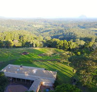 Maleny Orchard - Darwin Holiday