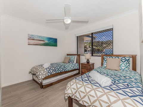 Coolum Waves Pet Friendly Holiday House - Darwin Holiday 2