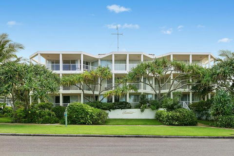 4 2 Selene Street Sunrise Beach - Darwin Holiday 1