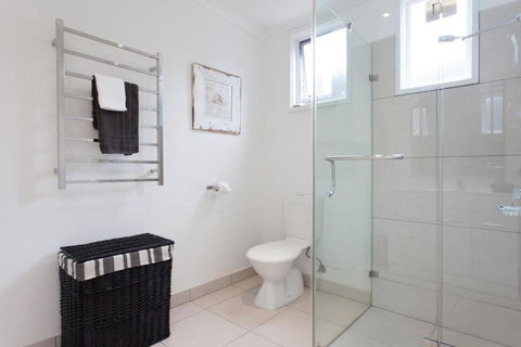 Capella Villa No. 4 Stunning Luxury Decor Inside & Out - Darwin Holiday 4