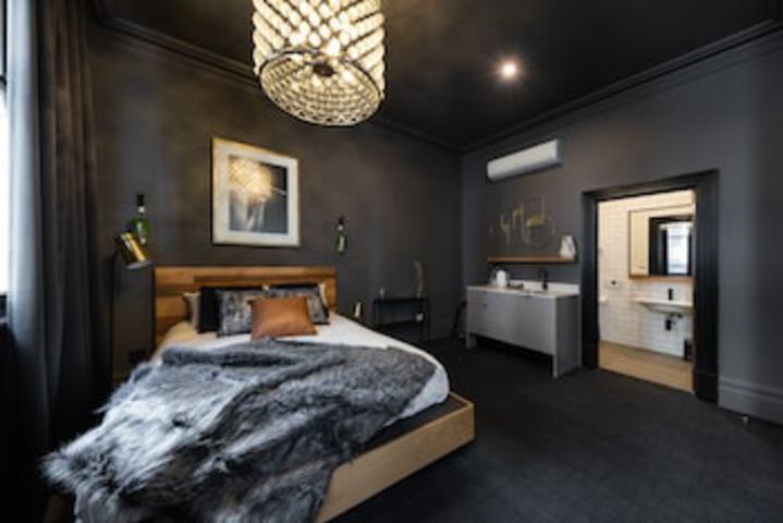 Brunswick East VIC Darwin Holiday