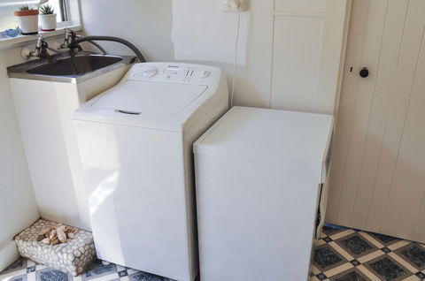 FALMOUTH Seadrift Cottage - Darwin Holiday 4