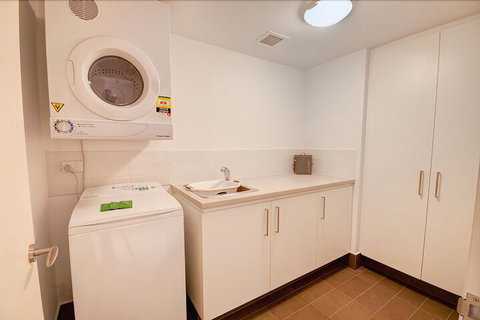 Seapoint 109 - Darwin Holiday 1