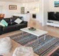Wirraway Luxury Chalet - Darwin Holiday