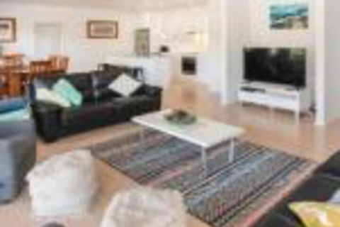 Wirraway Luxury Chalet - Darwin Holiday 0
