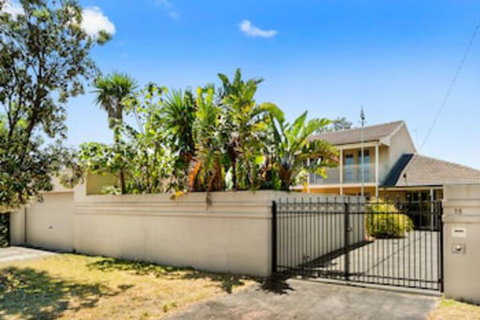 Isle Of Serenity - Darwin Holiday 0