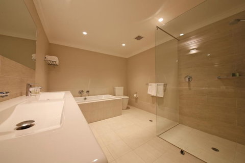 The Marina Hotel - Mindarie - Darwin Holiday 3