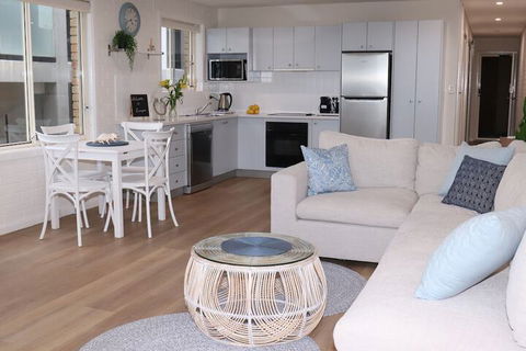 Waterviews On Marine Parade 3 / 32 - Darwin Holiday 6