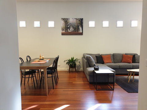 Healesville House - Magnolia House - Darwin Holiday 4