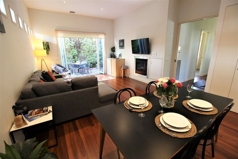 Healesville House - Magnolia House - Darwin Holiday 3