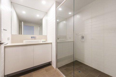 Bridgepoint 1005 - Darwin Holiday 4