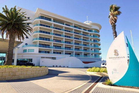 Sea Side 411 - Darwin Holiday 1