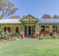 Devonleigh Bed  Breakfast - Darwin Holiday