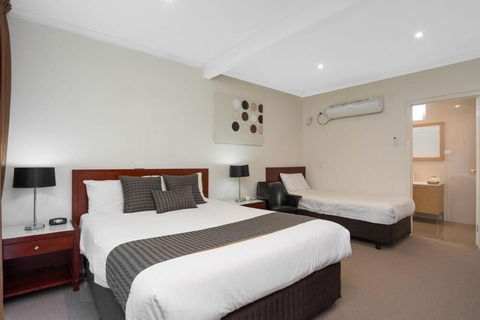 New Crossing Place Motel & Apartments - Darwin Holiday 1