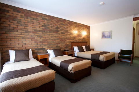 Golden Grain Motor Inn - Darwin Holiday 2