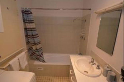 Kirwan Apartments 9 - Darwin Holiday 1