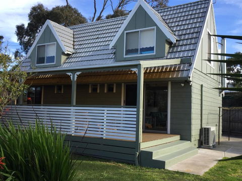 Royhaven Holiday Let - Darwin Holiday 4