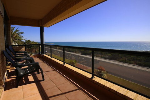 Sunsets At Seaquins - Darwin Holiday 5