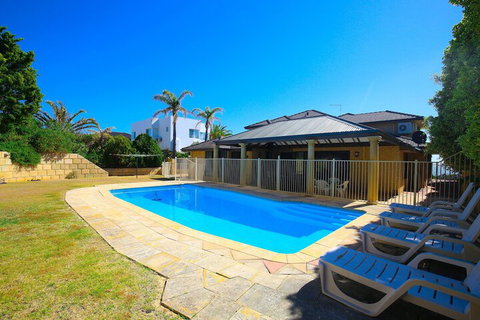 Sunsets At Seaquins - Darwin Holiday 1