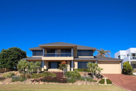 Sunsets At Seaquins - Darwin Holiday 0