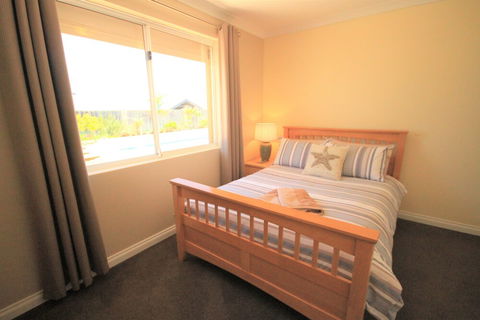 Castaway - Darwin Holiday 2