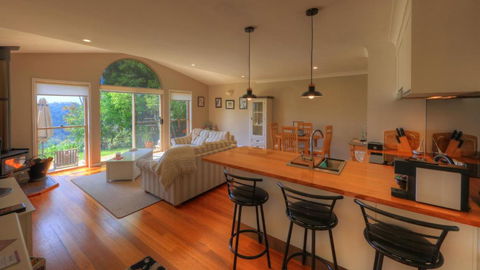 The Avenue At Montville Cottage - Darwin Holiday 1