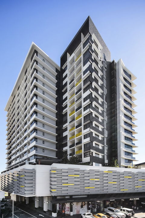 Alcyone Hotel Residences - Darwin Holiday 3