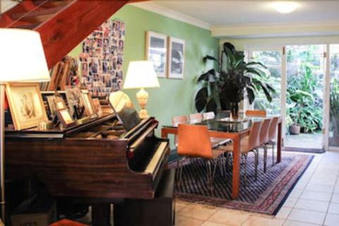 Historic Cottage - Darwin Holiday 6