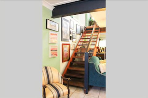 Historic Cottage - Darwin Holiday 1