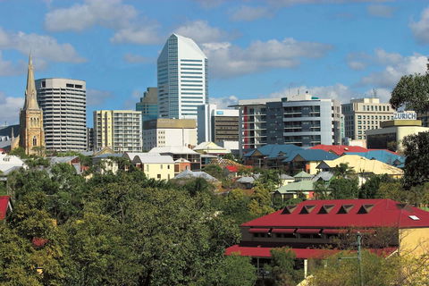 Oaks Brisbane Lexicon Suites - Darwin Holiday 1