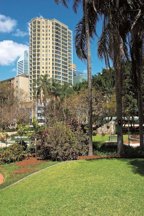 Oaks Brisbane Lexicon Suites - Darwin Holiday 4