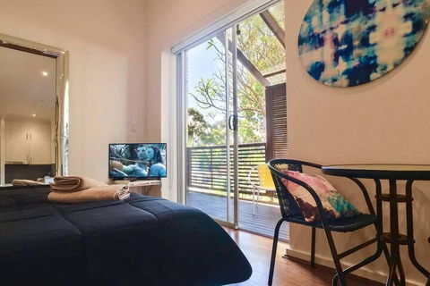 Terrace Apartment With City Views - Darwin Holiday 6