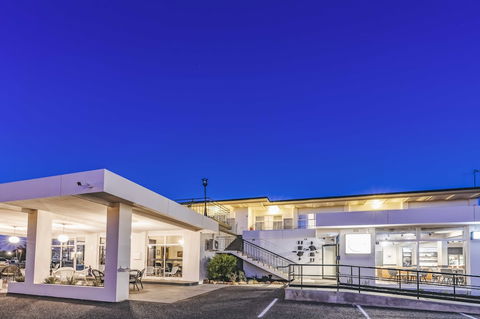 The Oriana, Orange - Darwin Holiday 0