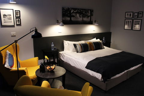 The Oriana, Orange - Darwin Holiday 3