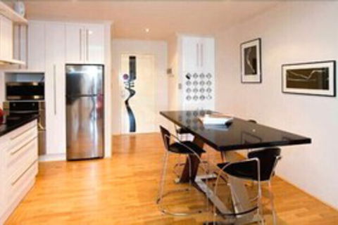 Colin St. Apartment - Darwin Holiday 6