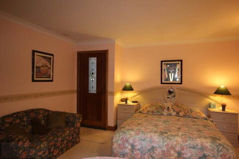 Kalimna Spa Room - Darwin Holiday 3
