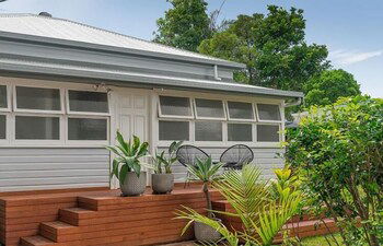 Lena's Beach House - Darwin Holiday 0