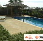 La Mer Home with a Pool - Darwin Holiday