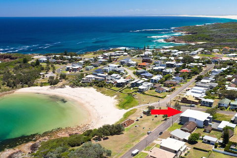 On The Beach Getaway - Darwin Holiday 1