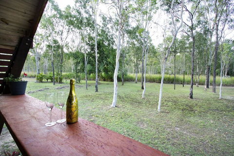 Airlie Beach Eco Cabins - Darwin Holiday 7